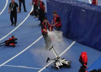 Chinese humanoid robot sets new 100-meter sprint record in 8.86 sec at Beijing Games | Sports