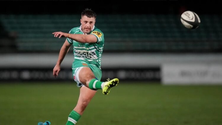Manawatū survive North Harbour fightback in 83-point thriller