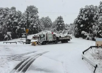 Snow, avalanche threat closes highways across South Island