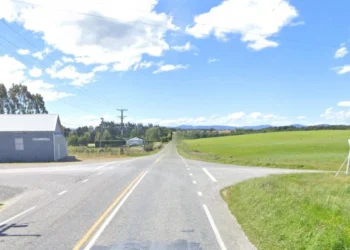 One dead after truck and car crash in Southland