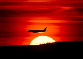 Flight attendants and pilots have highest risk of dying from radiation-linked cancers, study says