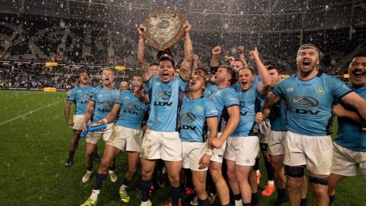 ‘Unreal scenes’ as Northland and Ranfurly Shield come home