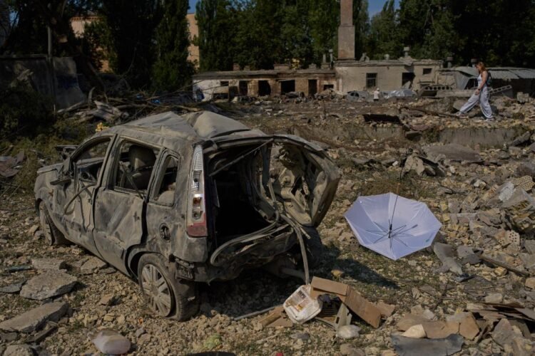 Watch: Witnesses describe deadly Russian drone strike on Ukrainian shopping mall