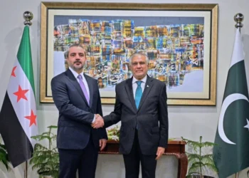 Iran dismisses US economic threats while Pakistan continues to try ease tensions