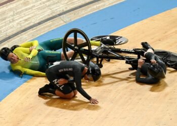 Crash, comeback, gold: The unheralded stars of NZ’s Comm Games cycling campaign