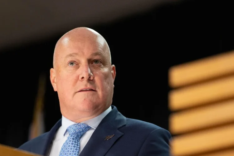 Live: Luxon arrives in Wellington ahead of ‘urgent’ caucus meeting, dodges questions from media