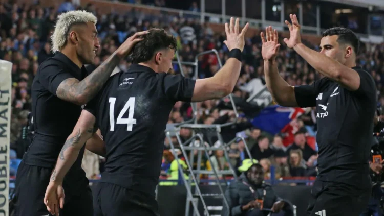 All Blacks make big change on wing, bring in Simon Parker for second test against Boks