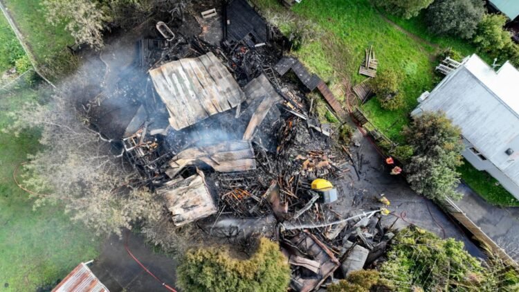 Investigation underway after Auckland house fire causes building to collapse