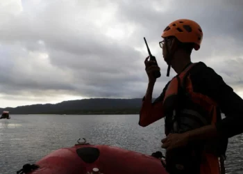 Blaze engulfs Indonesian passenger ferry, leaving 5 dead and dozens missing