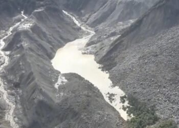 Why a newly formed lake is sparking fears of more flooding along the Nepal-China border