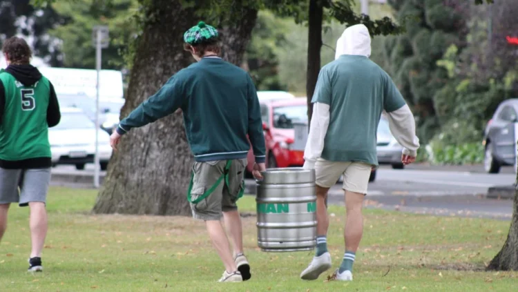 Preloading and antisocial behaviour: Police push for bigger Dunedin booze ban