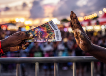 Police Investigating People who use Stolen Credit Cards to buy fete Tickets