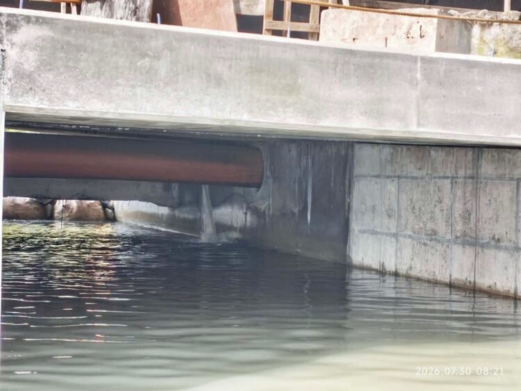 Broken Sewage Pipeline Beneath Minatobashi Bridge Prompts Swimming Ban in Malakal