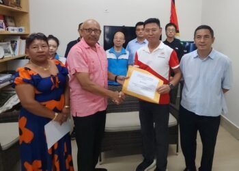 Chinese businesses make additional donation to MV Barima relief efforts