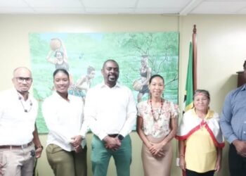 Kalinago council members visit St. Kitts to facilitate a new Kalinago craft centre