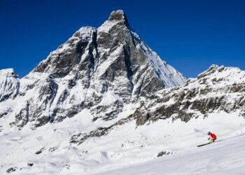 Rockfalls suspend guided climbing tours on Matterhorn