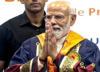 Don’t stop at questioning things, have courage to find solutions: PM at IIT convocation