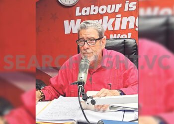 Dr Gonsalves criticizes NDP over delay to start of the new school year