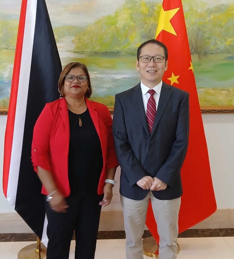 China donates $90k in school supplies