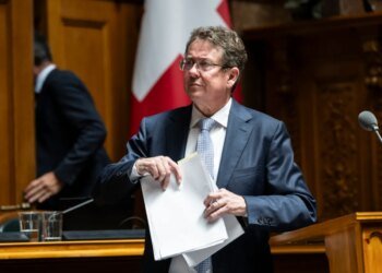 Switzerland unlikely to meet emissions reduction target by 2030: environment minister
