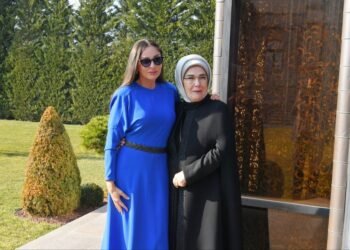 Emine Erdoğan makes phone call to First Vice-President Mehriban Aliyeva