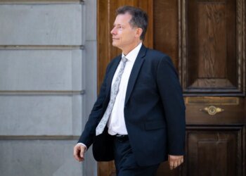 Prosecutors seek six-year jail term for ex-Swiss banker Vincenz