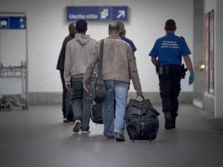Transfers from Switzerland to Italy to resume from end of August