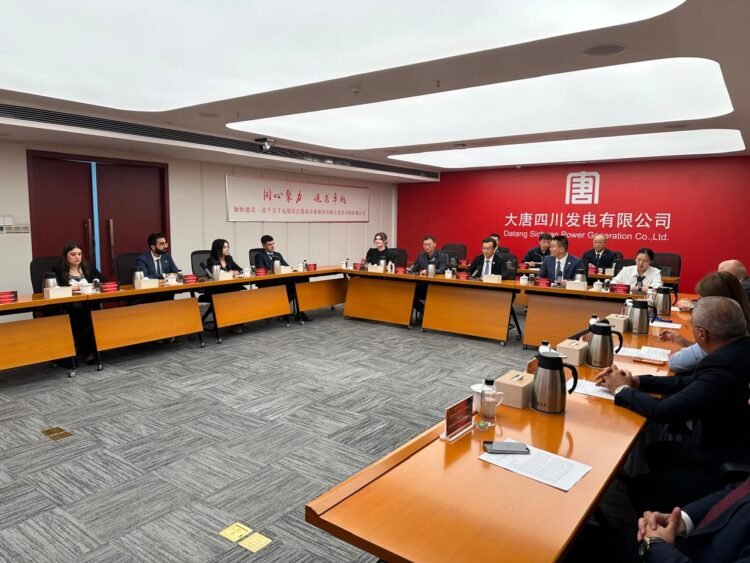 Azerbaijan, China expand experience-sharing in energy sector (PHOTO)