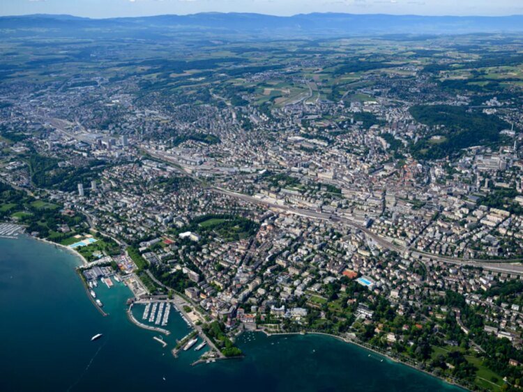 Switzerland attracting Israeli scientists and wealth