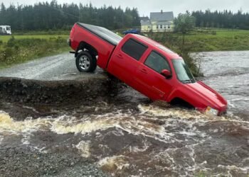 ‘It looked like a puddle’: Tow truck driver kept busy by huge N.S. rainfall