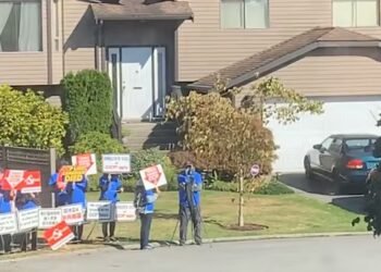 Surrey man awarded $275K in defamation suit after months-long protest in front of his home