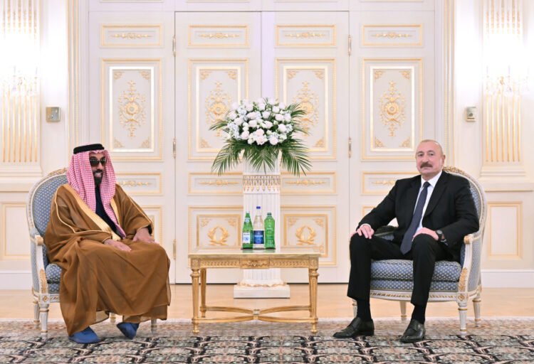 President Ilham Aliyev receives UAE National Security Advisor (PHOTO/VIDEO)