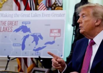 Michigan tourist who posted about wearing ‘Lake America’ sweatshirts to Halifax says it was AI