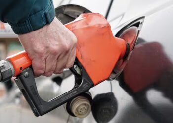 Alberta to pause provincial gasoline tax as of Oct. 1