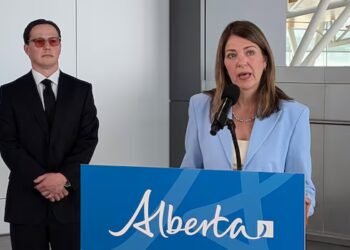 Calgary-Edmonton high-speed rail project moves forward with new commitments from Alberta, feds