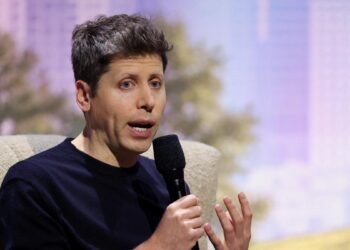 AI doomsday debate: What are AI researchers and critics afraid of?
