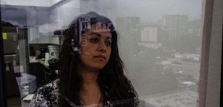 El Faro Wins Gabo Award for Chronicling a Wave of Exile from Bukele’s El Salvador | The Lighthouse