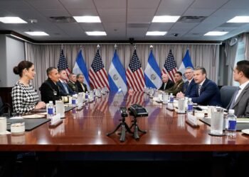 Podcast: NYT and WOLA Indicate US Boat Strikes Received Logistical Support from El Salvador | The Lighthouse