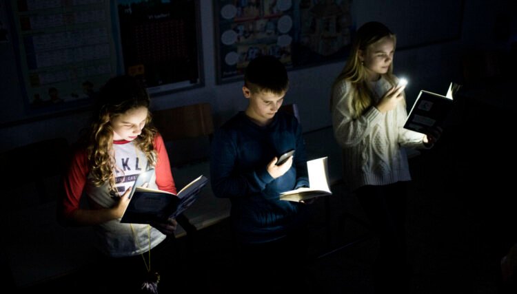 MIO: An age limit on social media cannot stand alone