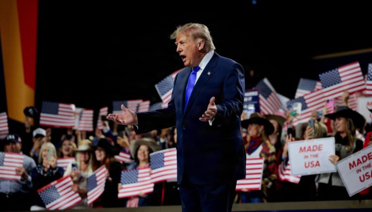 Trump promises $5,000 to all Americans if he wins the midterm elections