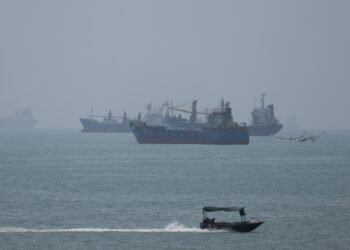 Two tankers carrying Saudi oil attacked in Strait of Hormuz
