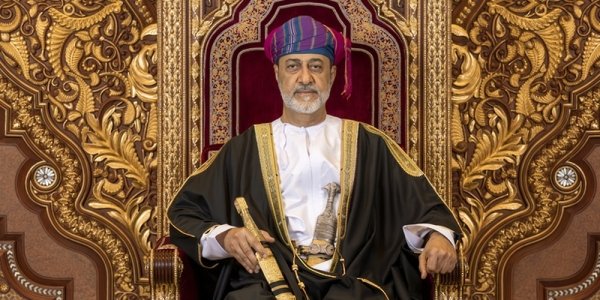 His Majesty issues 2 Royal Decrees