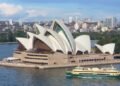 Australia to detain tourists who overstay visa