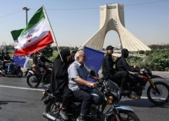 Iran proposes ending war, reopening Hormuz in 7 days