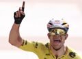 Cycling: Cycling-Van Aert wins Vuelta stage 13, Mas retains red