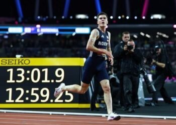 Athletics: Athletics-Ingebrigtsen caps comeback with Ultimate Championship 5,000m title
