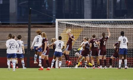 Football: Soccer-Manchester City hammer Aston Villa to go top of WSL