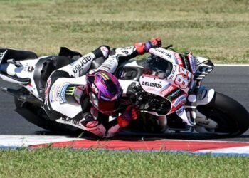 Cycling: Motorcycling-Martin recovers from early setback to win Austrian sprint and retake championship lead