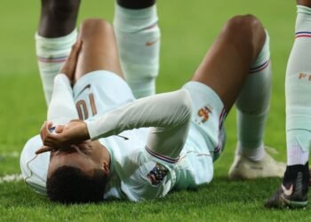 Football: Soccer-Mbappe diagnosed with knee hyperextension, say Real Madrid