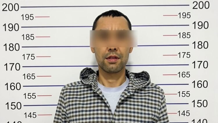 The police detained a suspect in fraud with a BMW X7 worth $55 thousand.